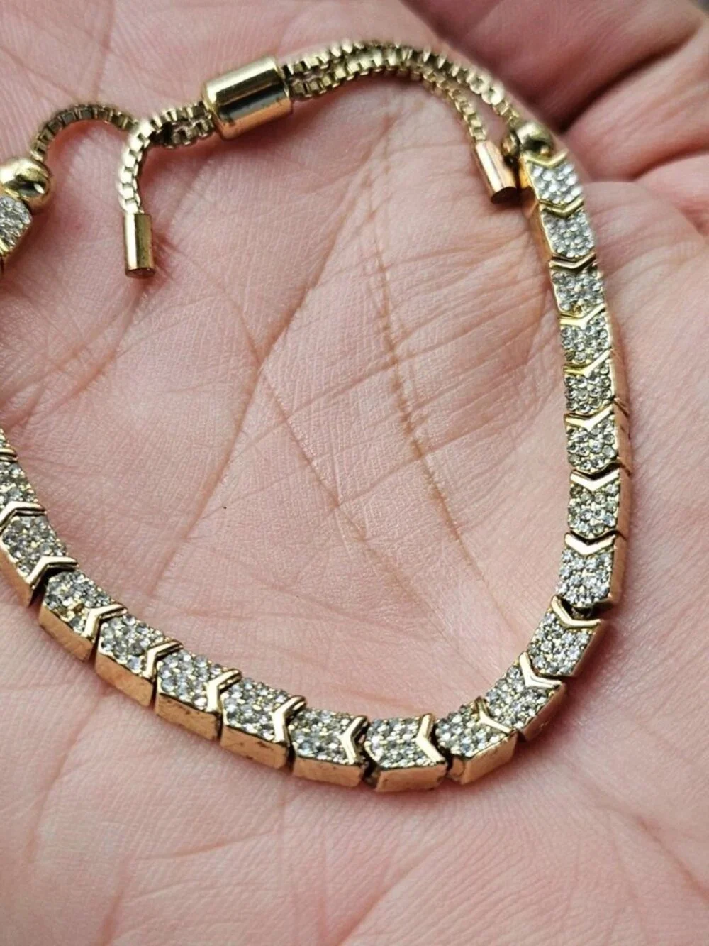 Fashion Bracelet Gold Tone Fashion Jewelry Wrist Band Size Adjustable Unbranded